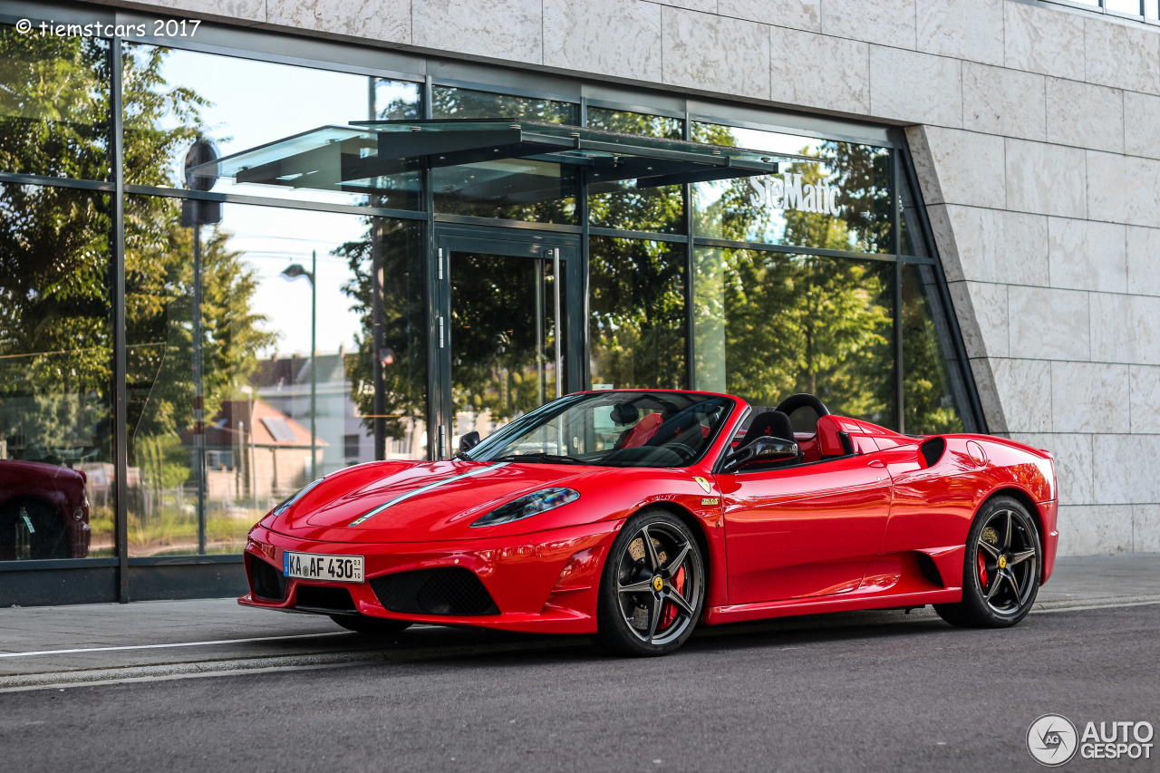 Ferrari Scuderia Spider 16M