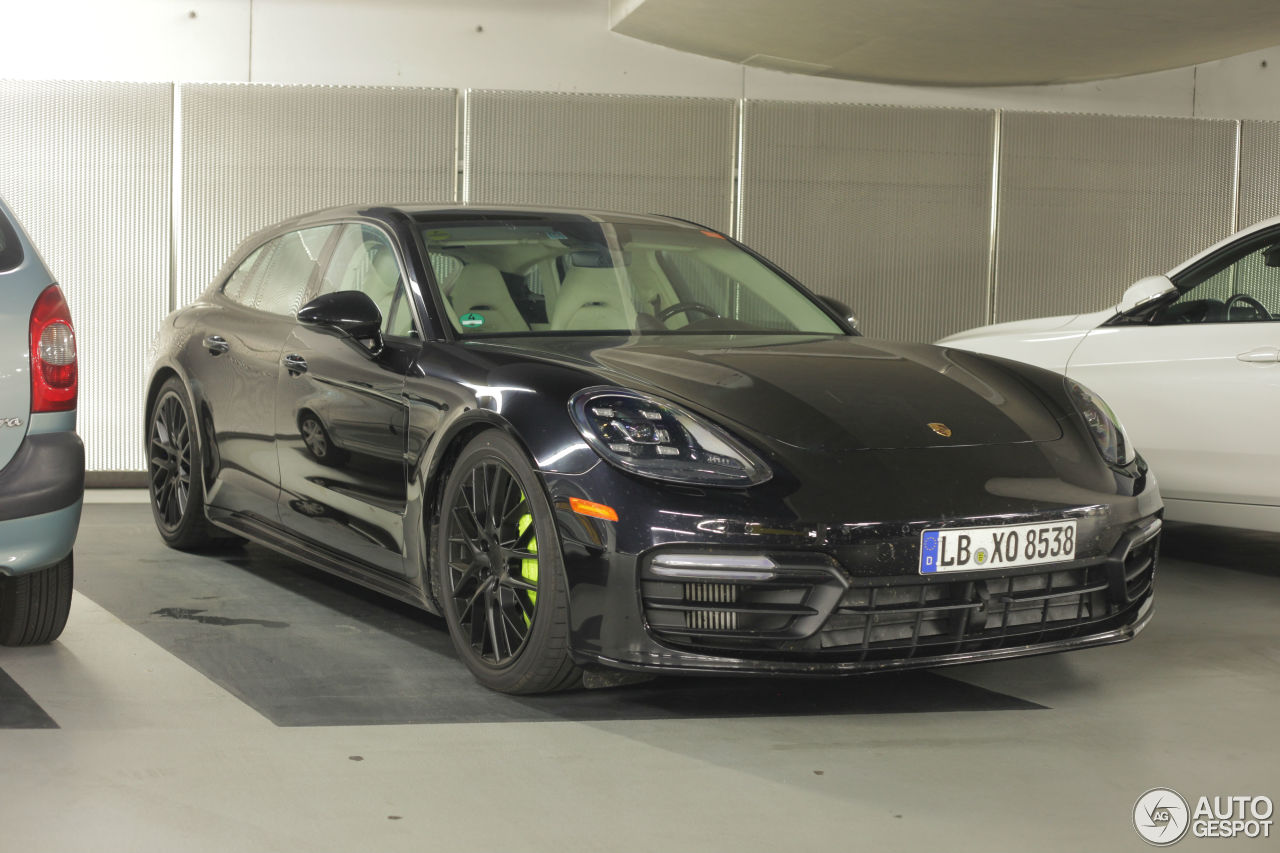 Porsche 971 Panamera Turbo S E-Hybrid Sport Turismo