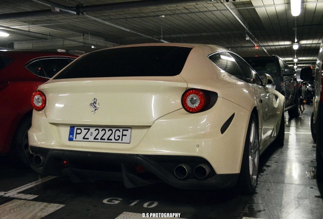 Ferrari FF