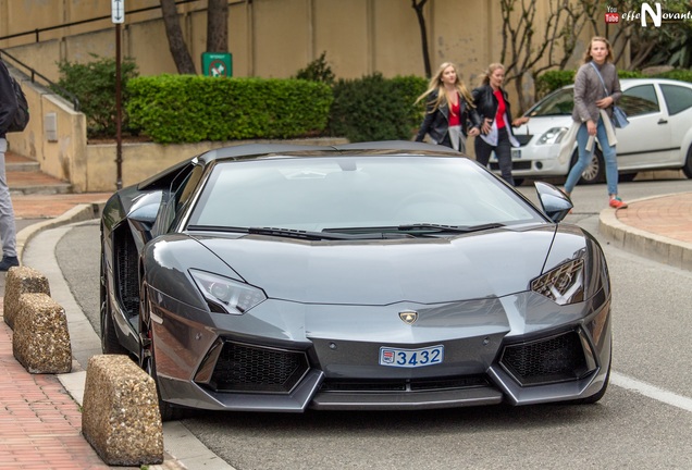 Lamborghini Aventador LP700-4 Roadster