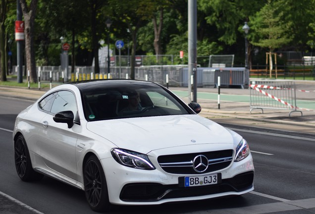 Mercedes-AMG C 63 S Coupé C205