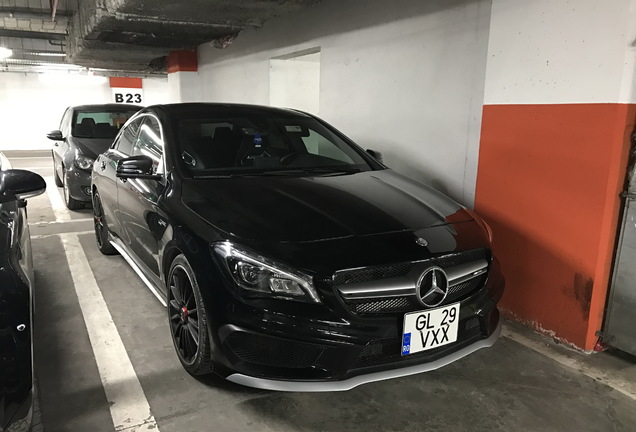 Mercedes-Benz CLA 45 AMG C117