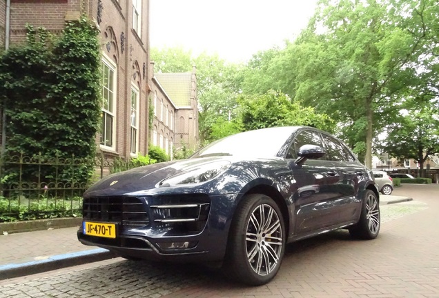 Porsche 95B Macan Turbo