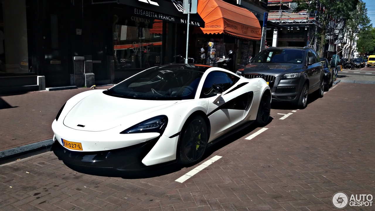 McLaren 570S