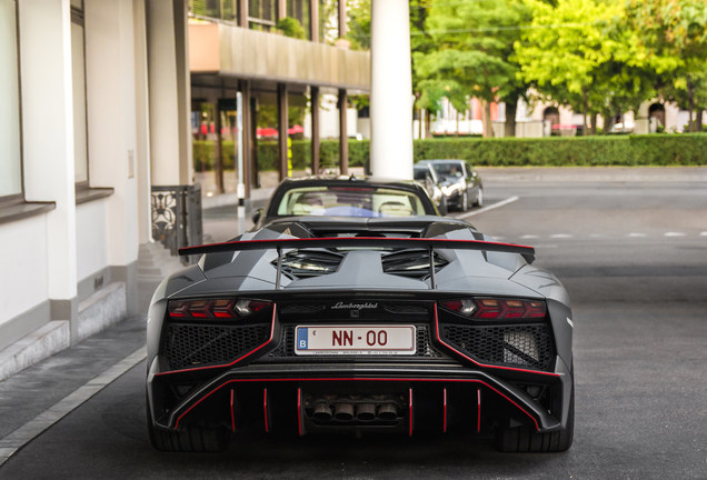 Lamborghini Aventador LP750-4 SuperVeloce Roadster