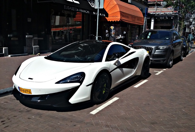 McLaren 570S