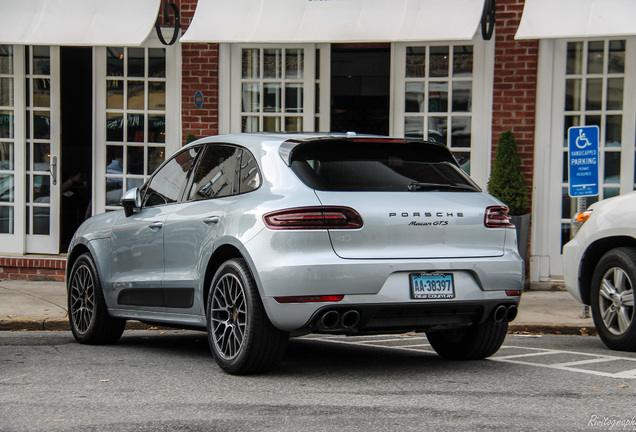 Porsche 95B Macan GTS