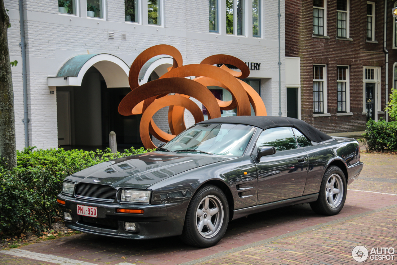 Aston Martin Virage Volante