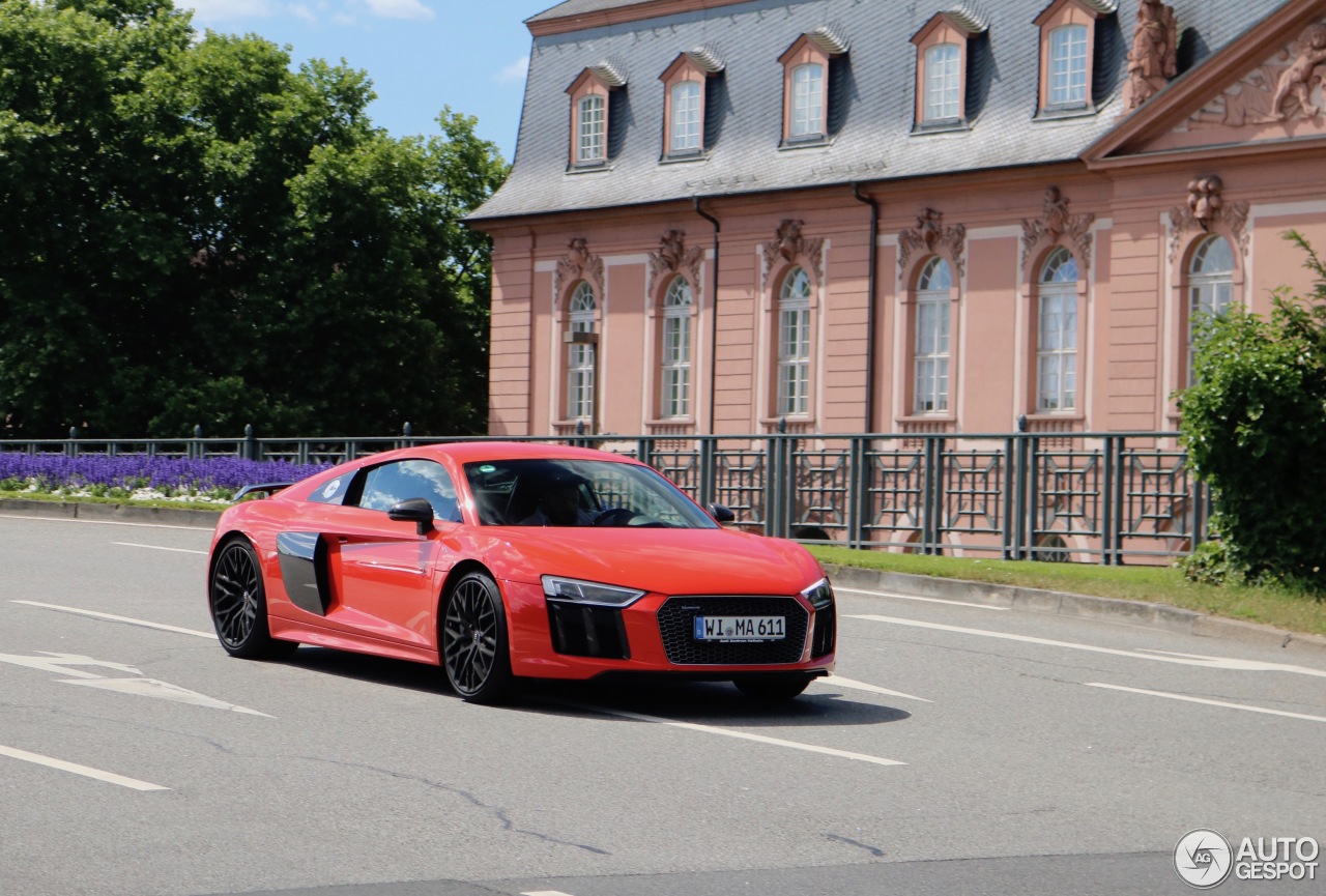 Audi R8 V10 Plus 2015