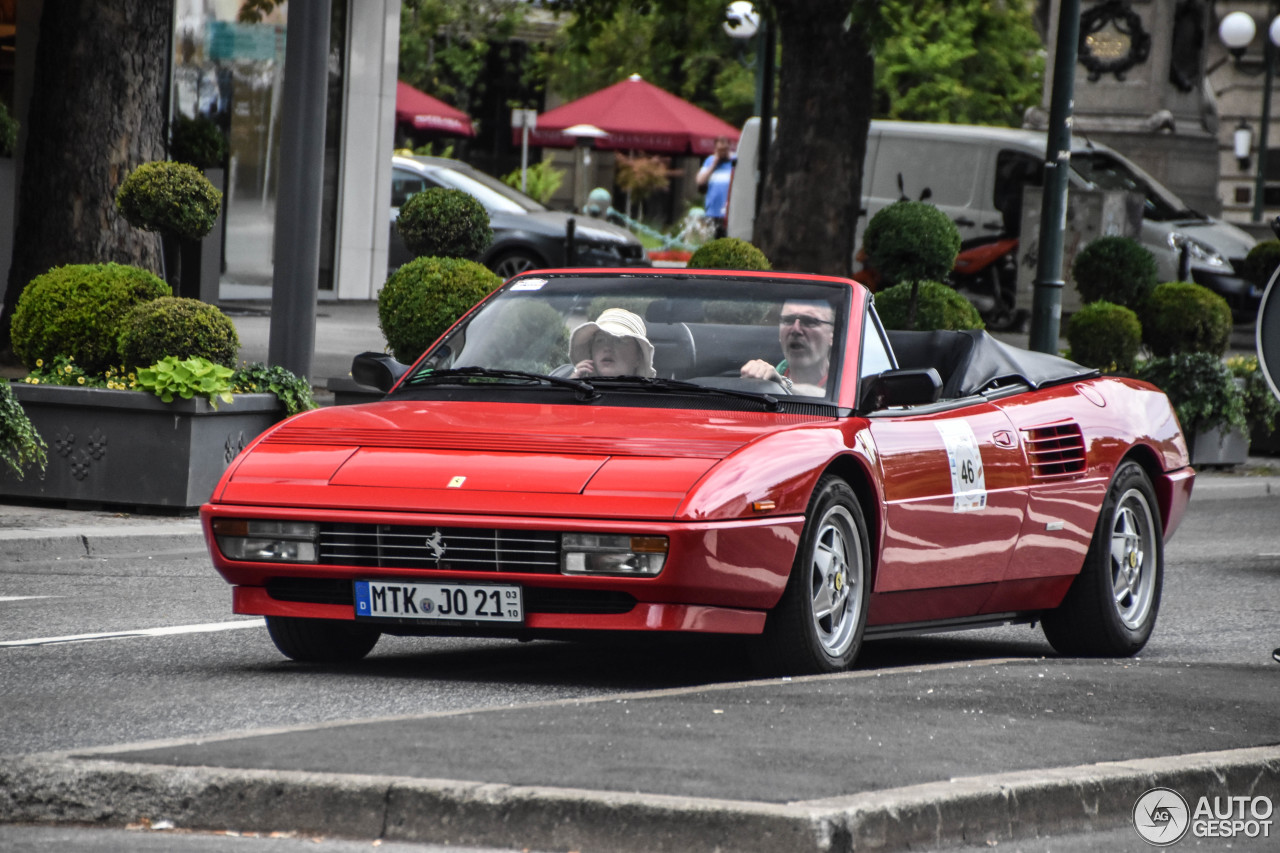 Ferrari Mondial T Cabriolet