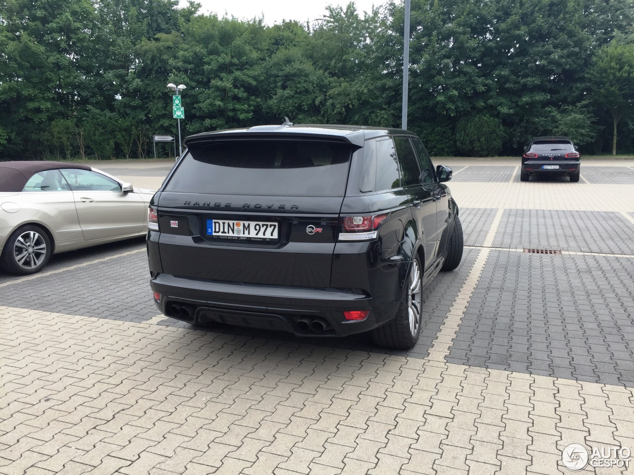 Land Rover Range Rover Sport SVR