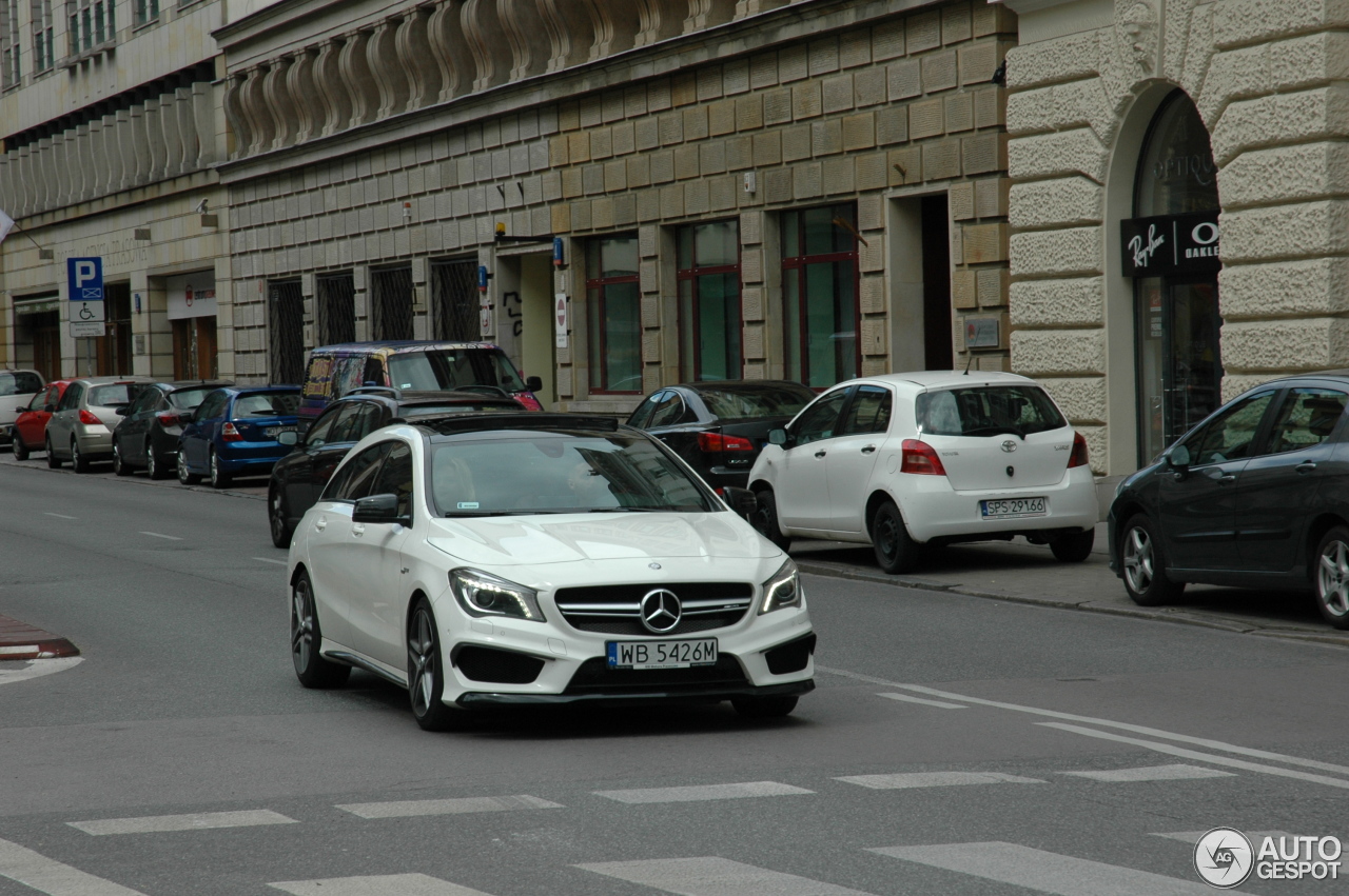 Mercedes-AMG CLA 45 Shooting Brake X117