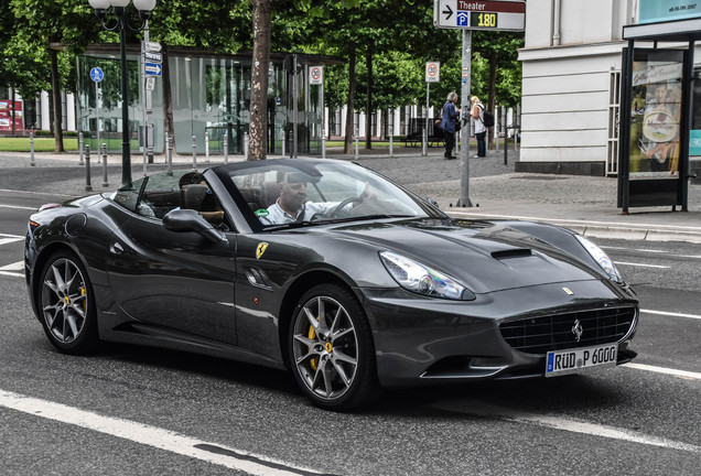 Ferrari California