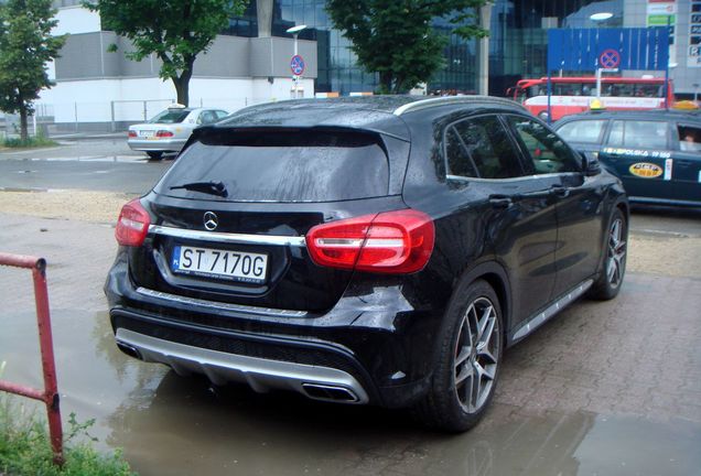 Mercedes-AMG GLA 45 X156