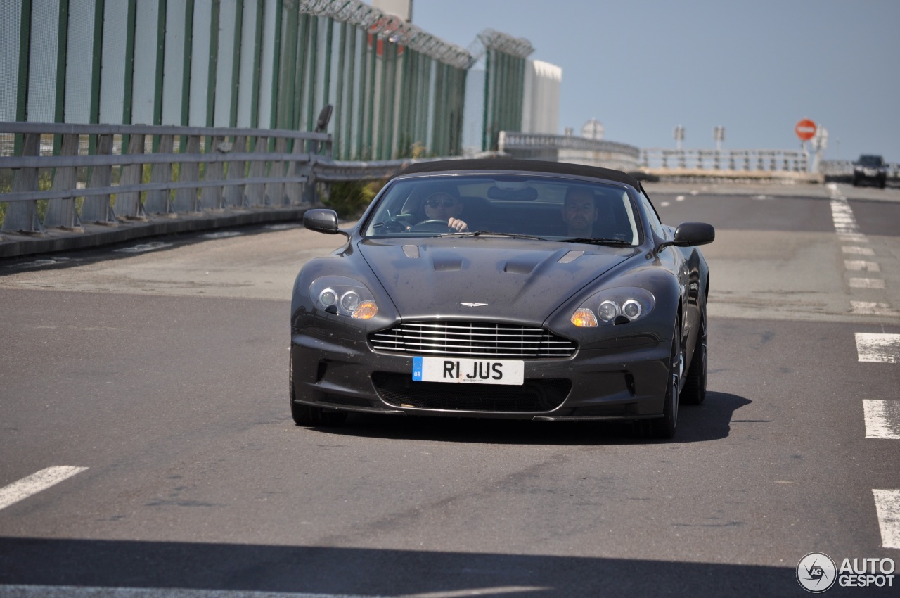 Aston Martin DBS Volante