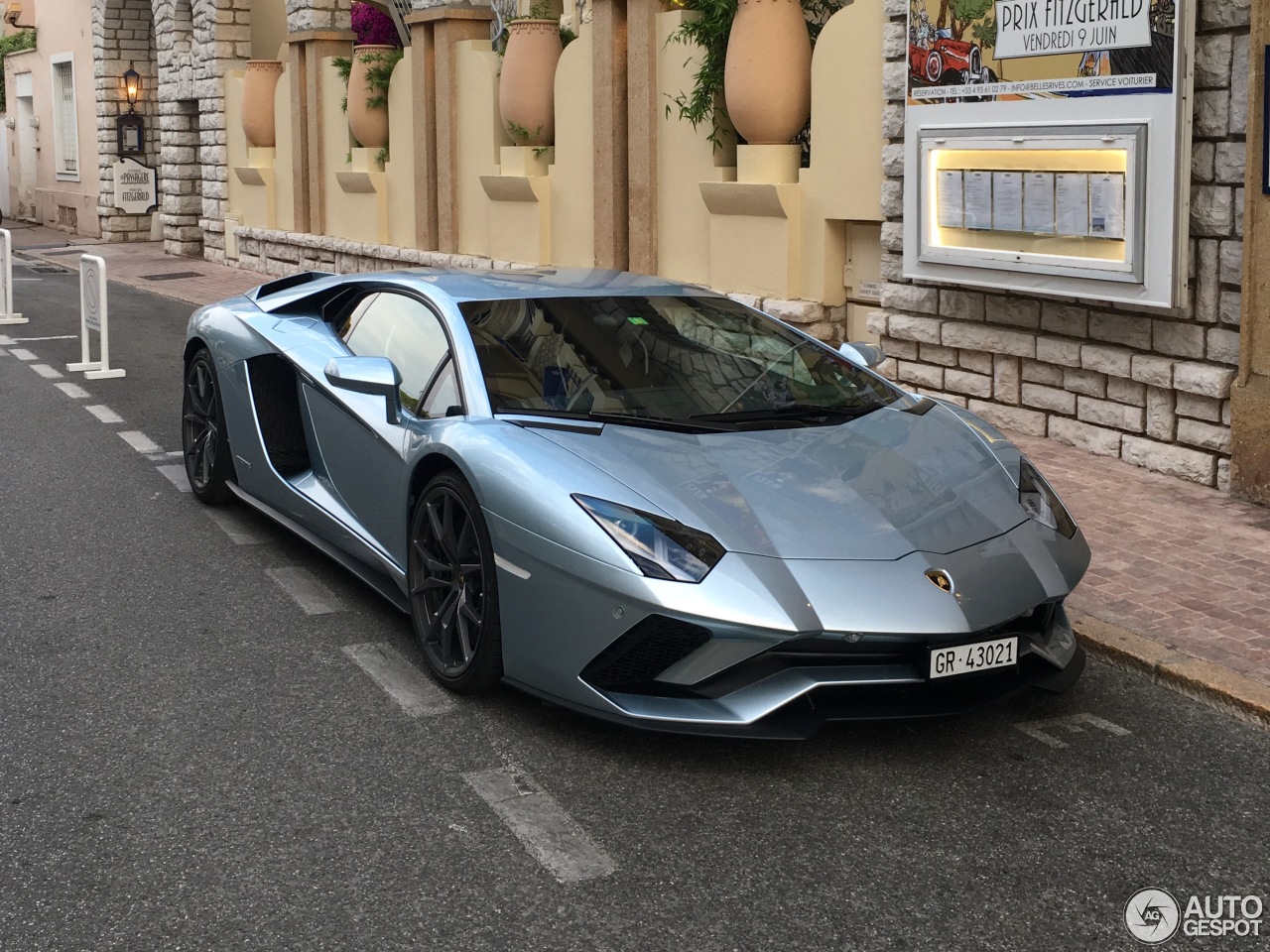 Lamborghini Aventador S LP740-4