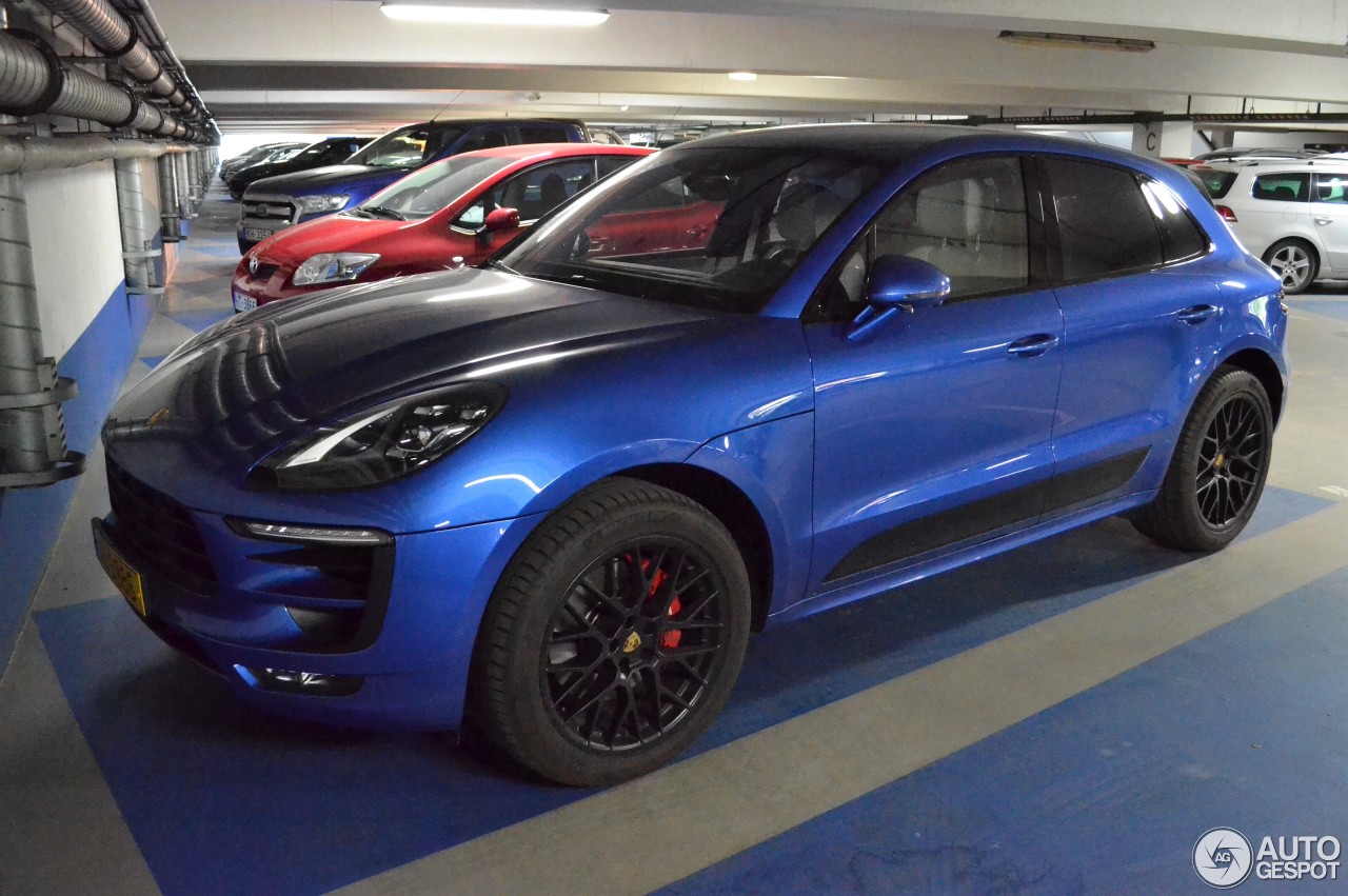 Porsche 95B Macan GTS