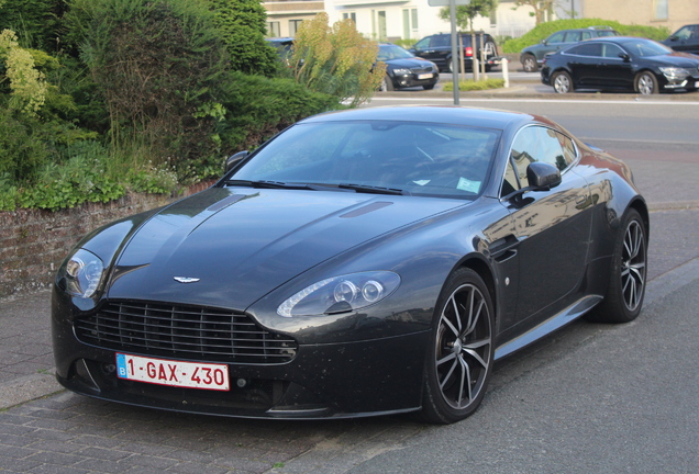 Aston Martin V8 Vantage S