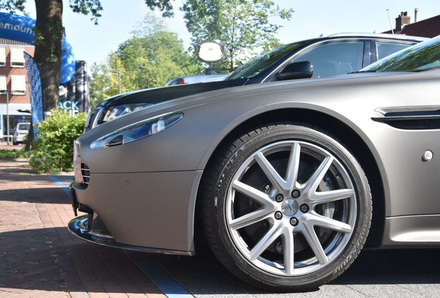 Aston Martin V8 Vantage S Roadster