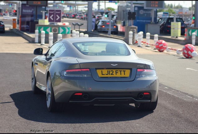 Aston Martin Virage 2011