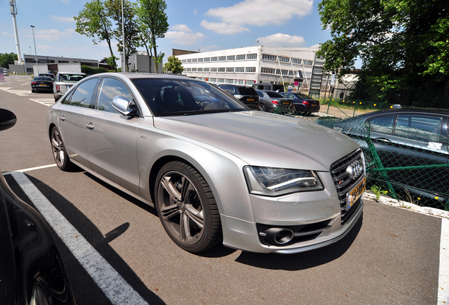 Audi S8 D4