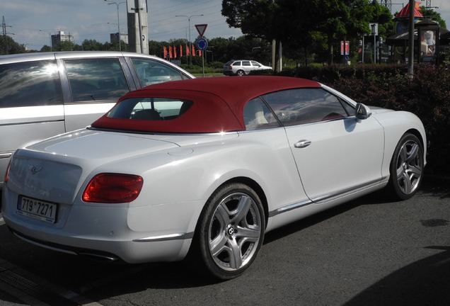 Bentley Continental GTC 2012