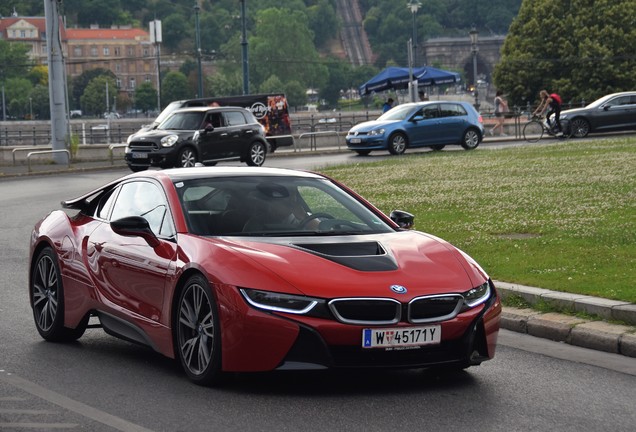 BMW i8 Protonic Red Edition