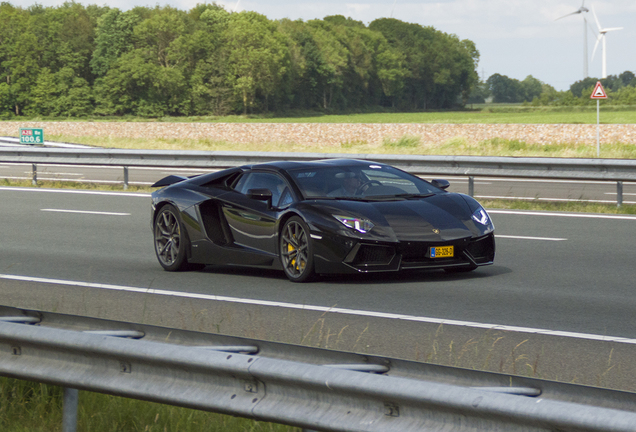 Lamborghini Aventador LP700-4 Roadster