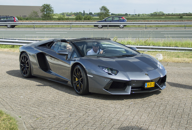 Lamborghini Aventador LP700-4 Roadster