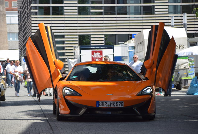 McLaren 570S