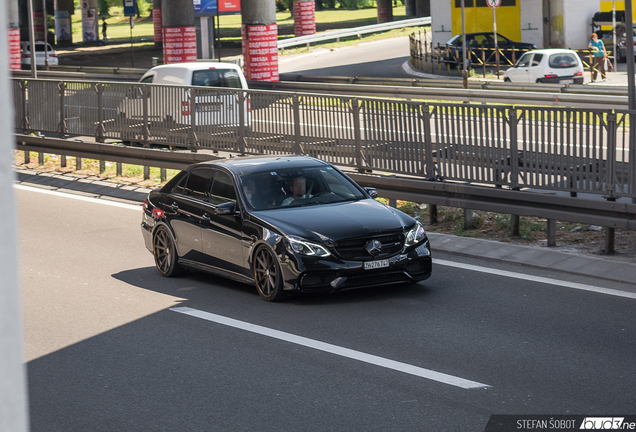 Mercedes-Benz E 63 AMG S W212