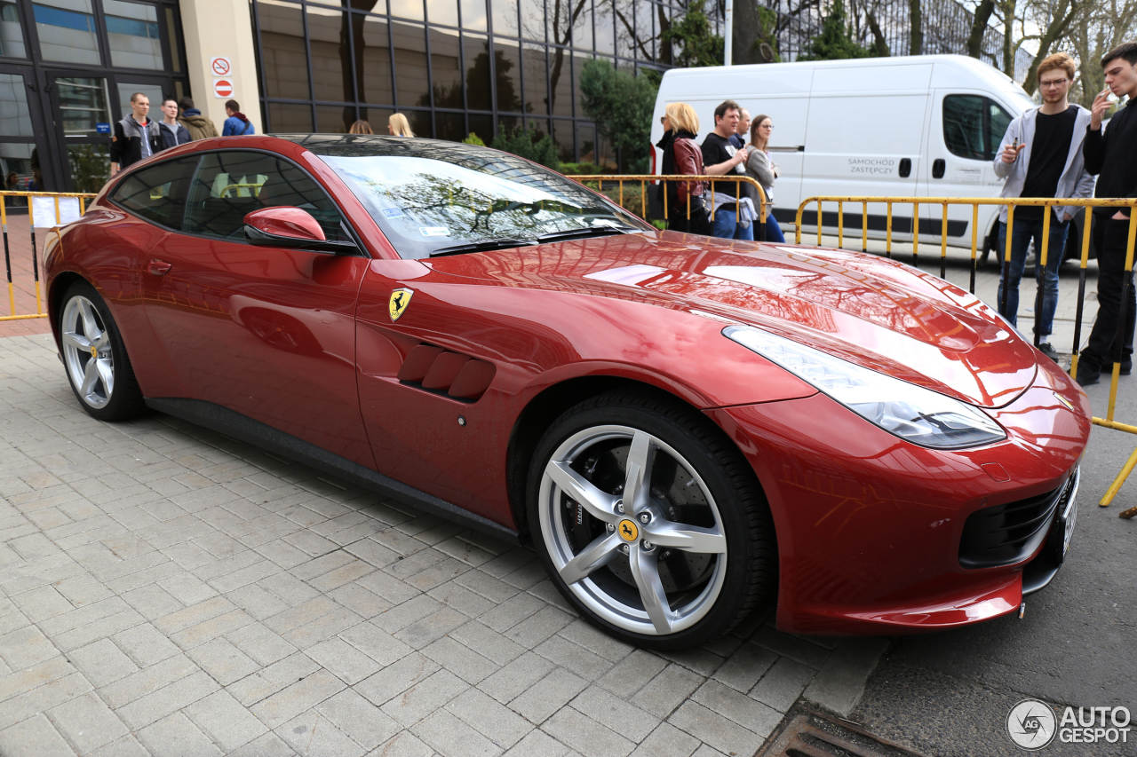 Ferrari GTC4Lusso