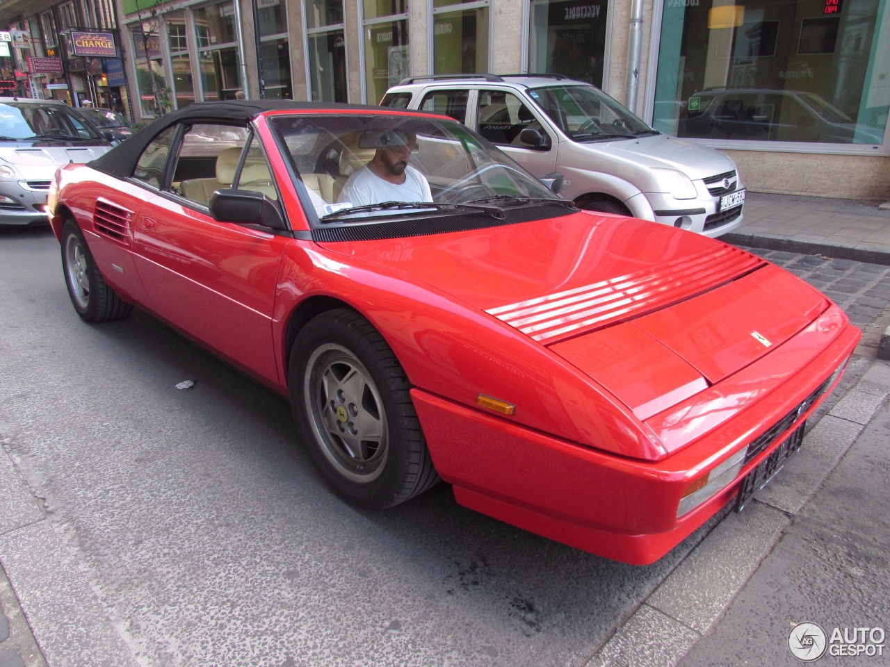 Ferrari Mondial T Cabriolet