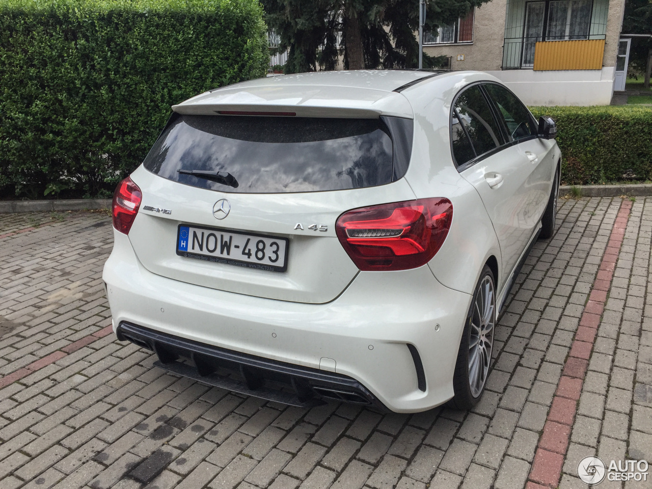 Mercedes-AMG A 45 W176 2015