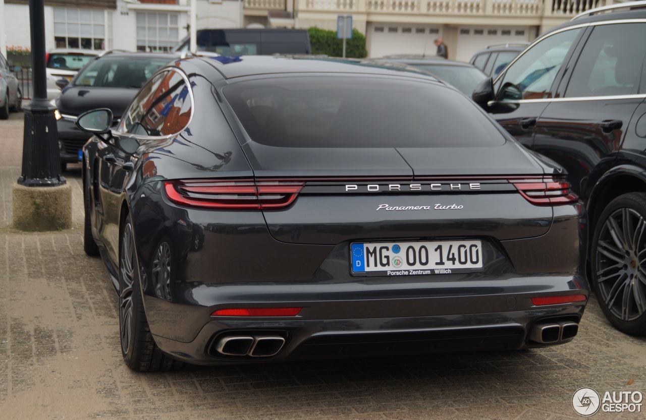 Porsche 971 Panamera Turbo