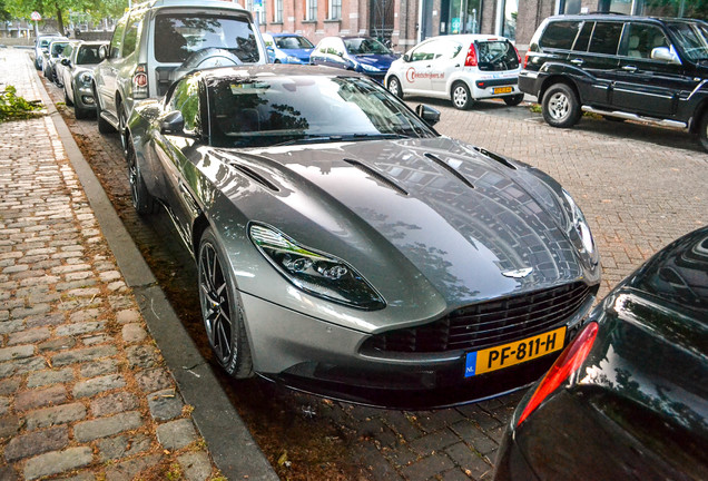 Aston Martin DB11