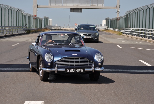 Aston Martin DB4 Series V