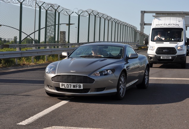 Aston Martin DB9