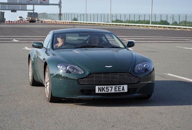 Aston Martin V8 Vantage