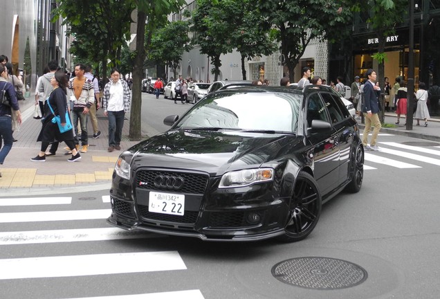 Audi RS4 Avant B7