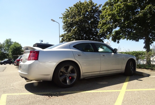 Dodge Charger SRT-8