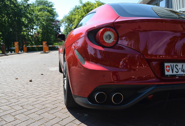 Ferrari FF