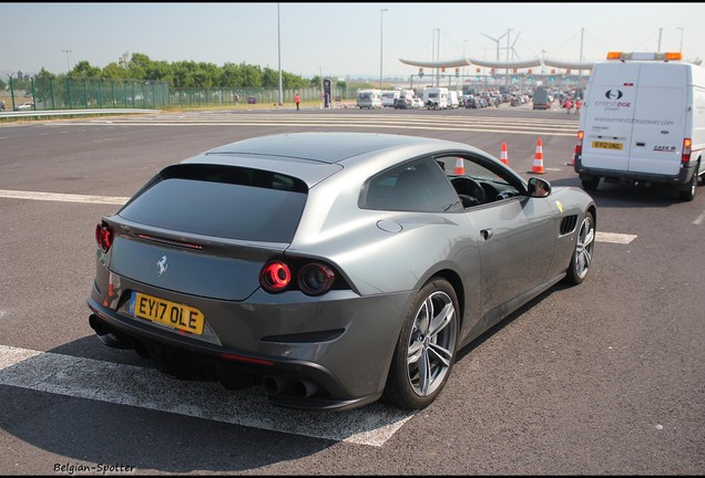 Ferrari GTC4Lusso