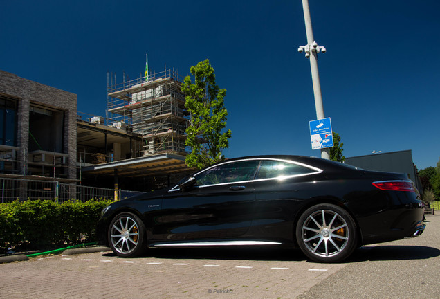 Mercedes-Benz S 63 AMG Coupé C217