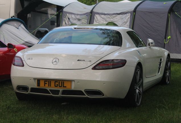 Mercedes-Benz SLS AMG