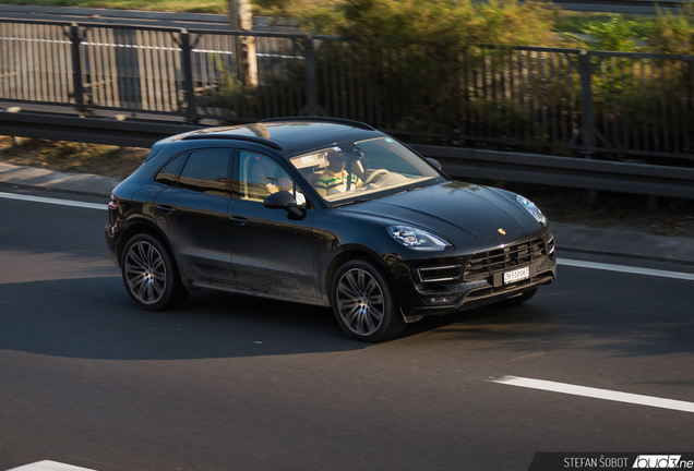 Porsche 95B Macan Turbo