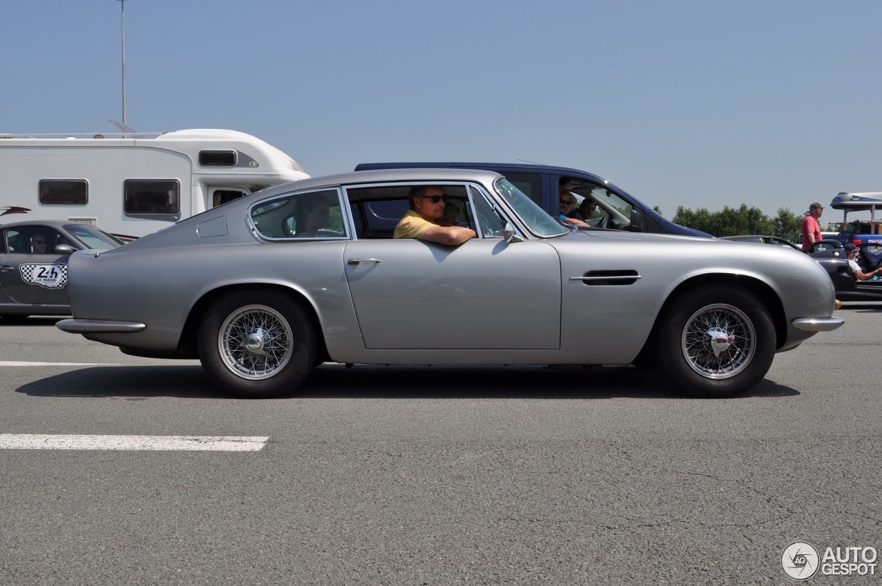 Aston Martin DB6 MKII