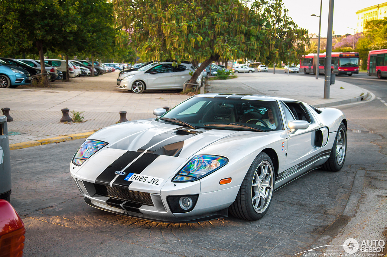 Ford GT