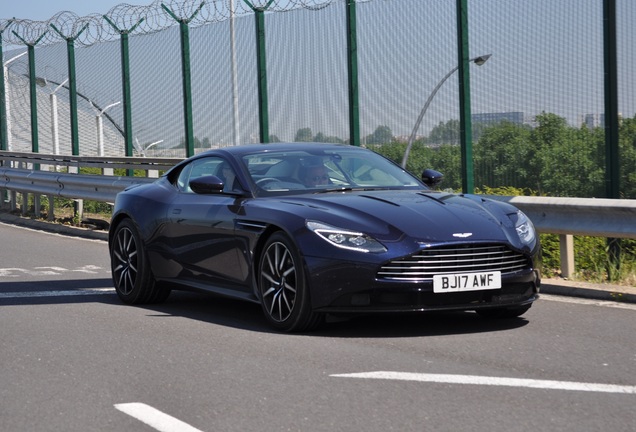 Aston Martin DB11