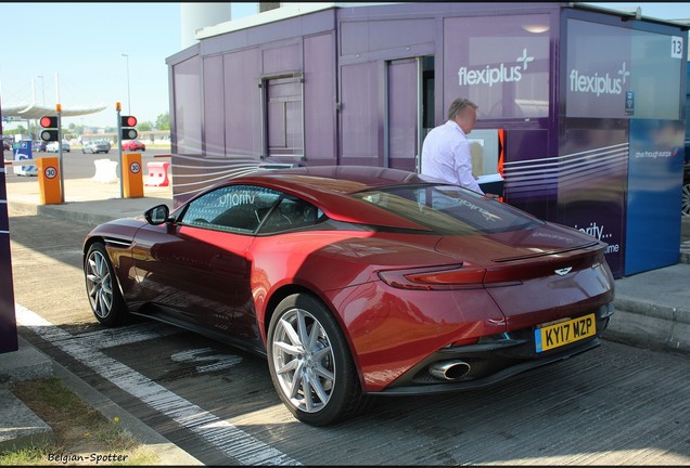 Aston Martin DB11